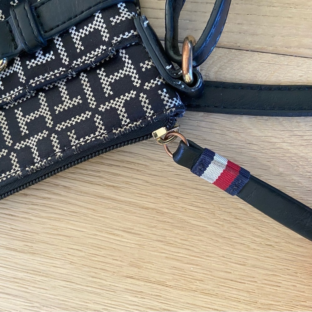 Tommy Hilfiger Monogram Black and Gold Patterned Crossbody Bag - Picture 9 of 13